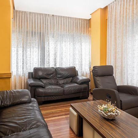 Hotel Regio Torrelavega Luaran gambar