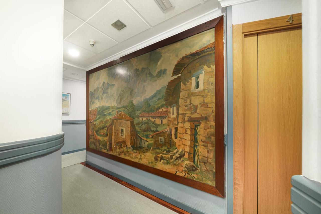Hotel Regio Torrelavega Luaran gambar