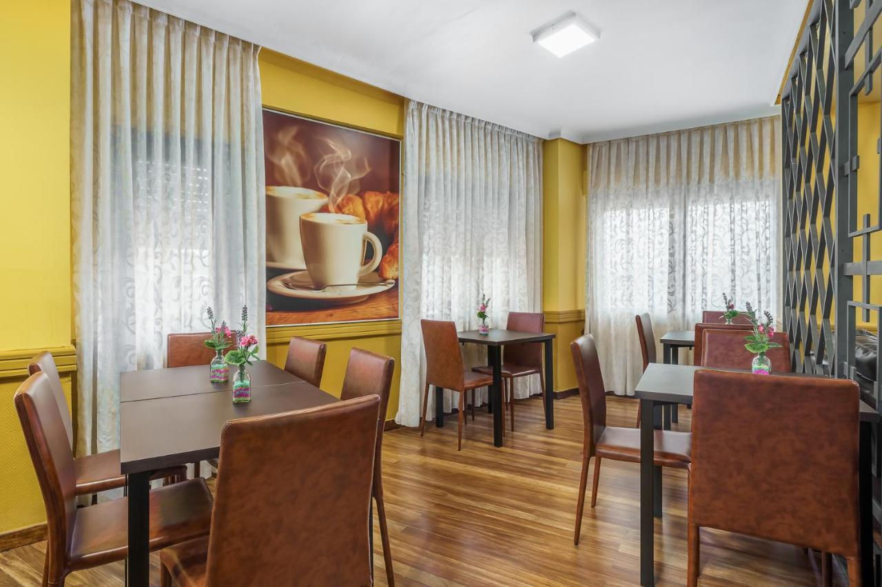 Hotel Regio Torrelavega Luaran gambar