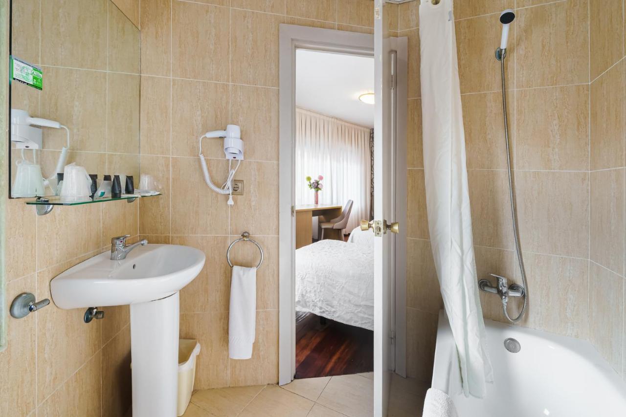 Hotel Regio Torrelavega Luaran gambar